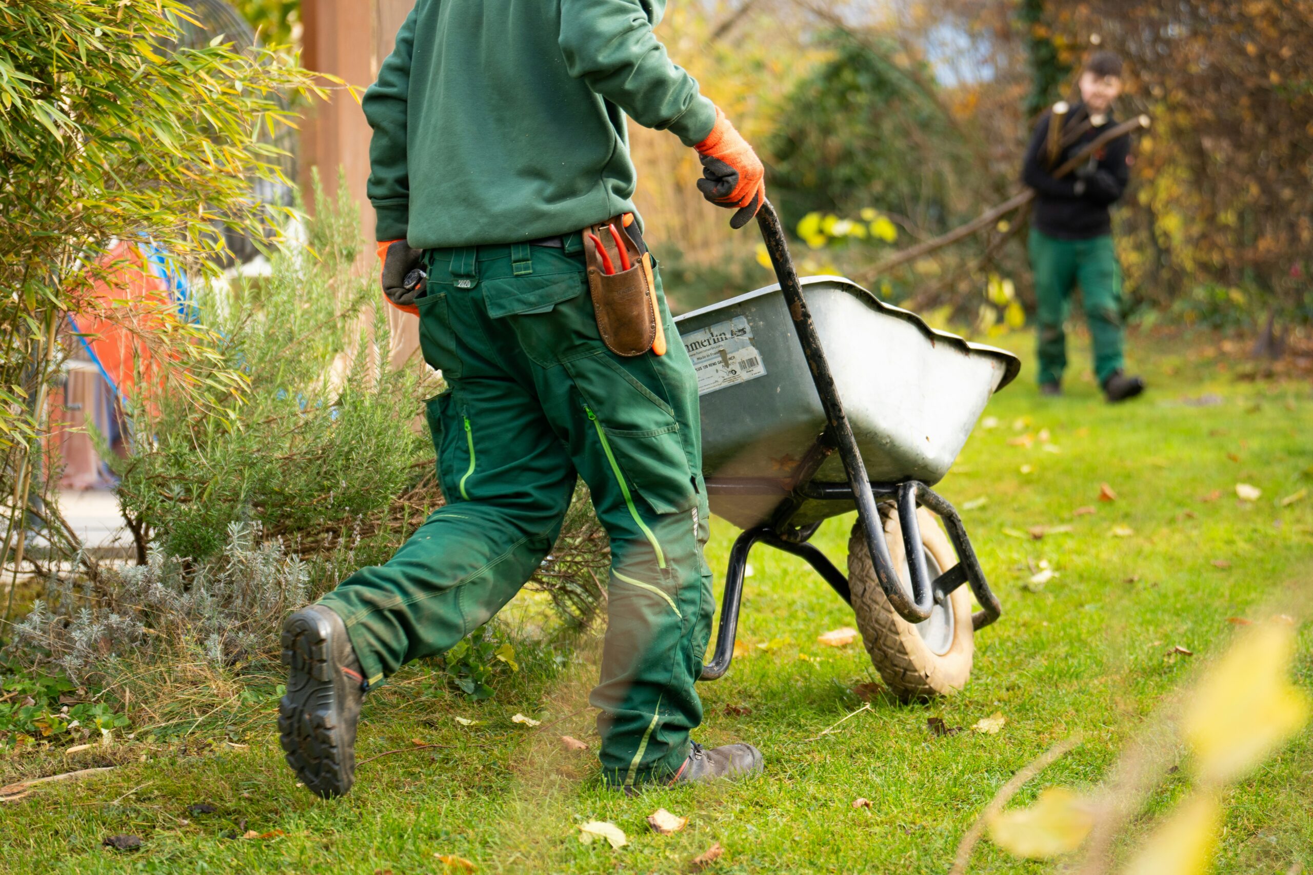 Why you should book your landscaping service through Rated People[/gpt3]