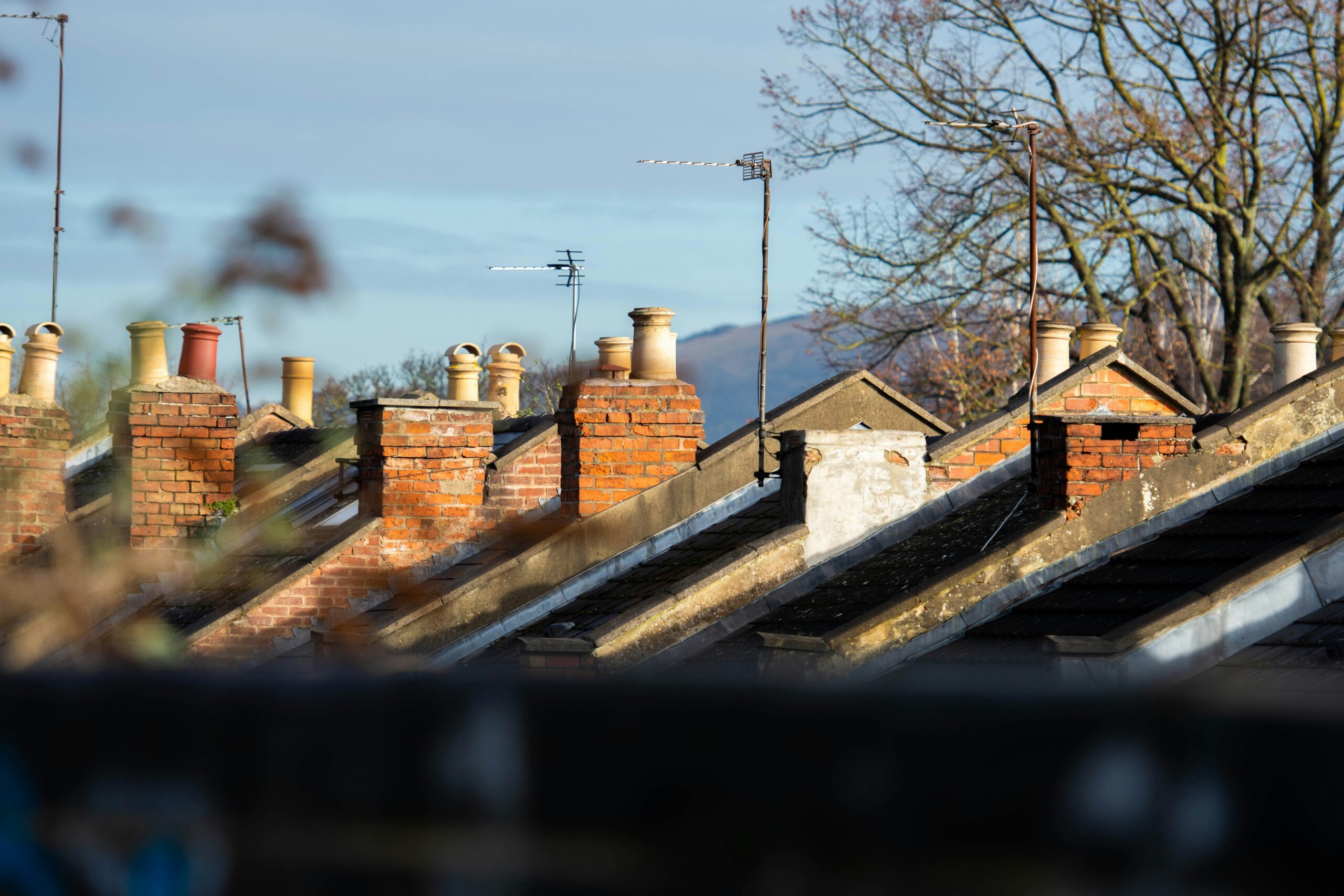 Why you should book your roof repair through Rated People[/gpt3]